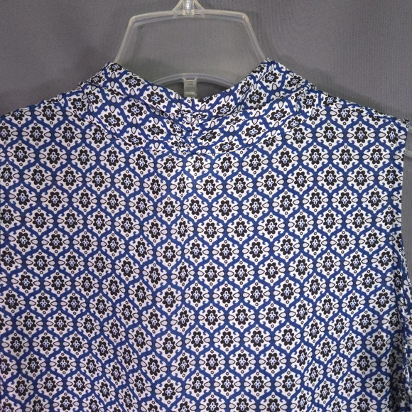 Max Studio Sleeveless Blouse V Neck Size Small - Picture 5 of 7